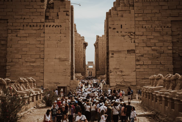Budget Luxor day tours to East Bank Visit Karnak and luxor Temples